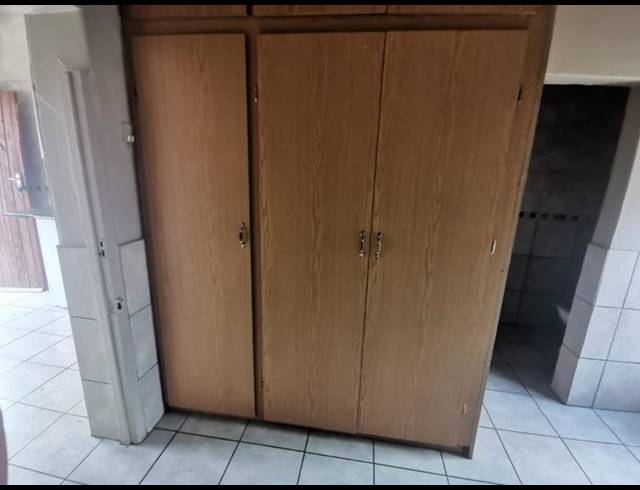 1 BEDROOM PROPERTY TO RENT IN DIE BULT